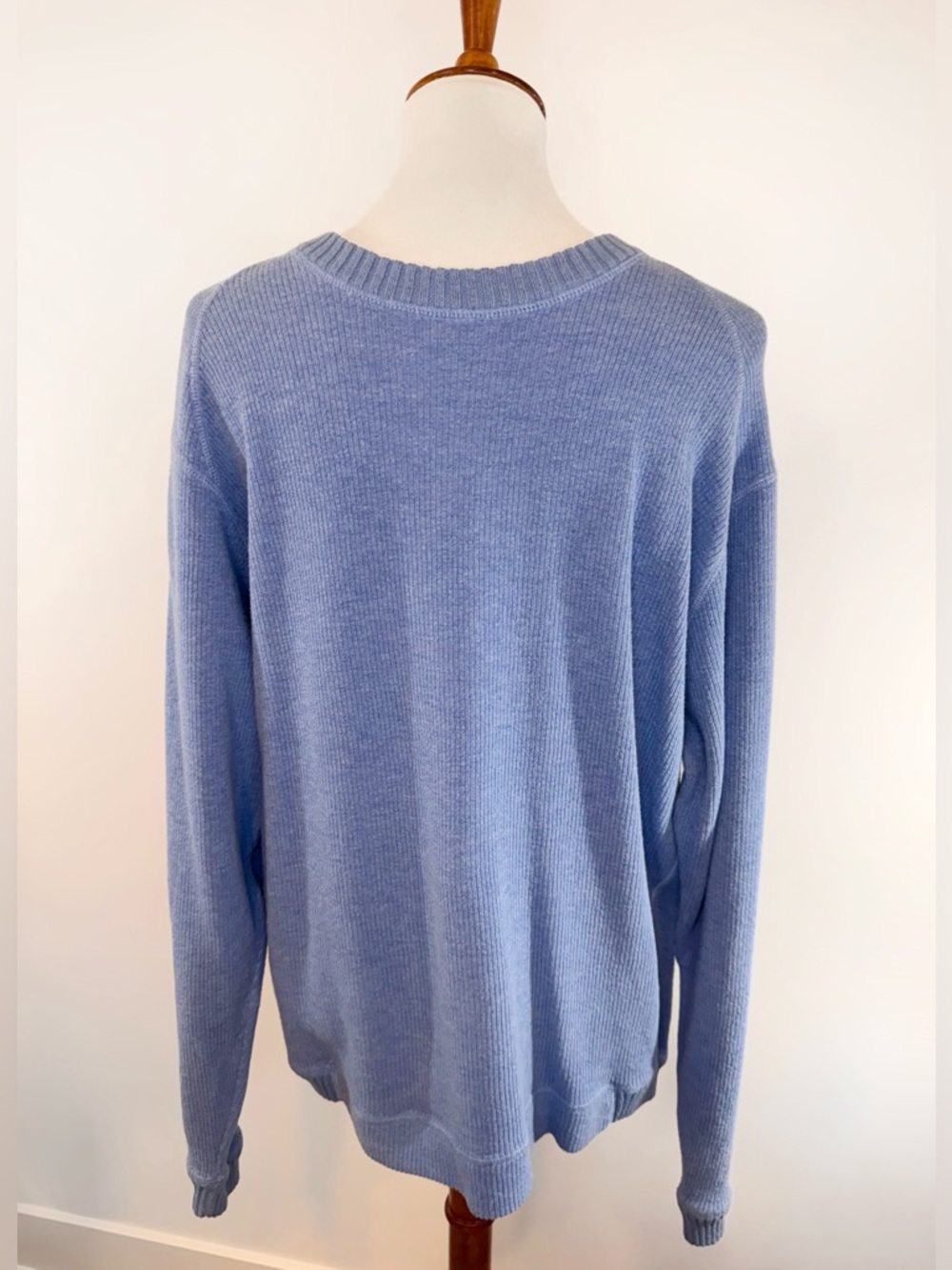 Tommy Bahama Men's LARGE Crewneck Sweater in Dusty Blue